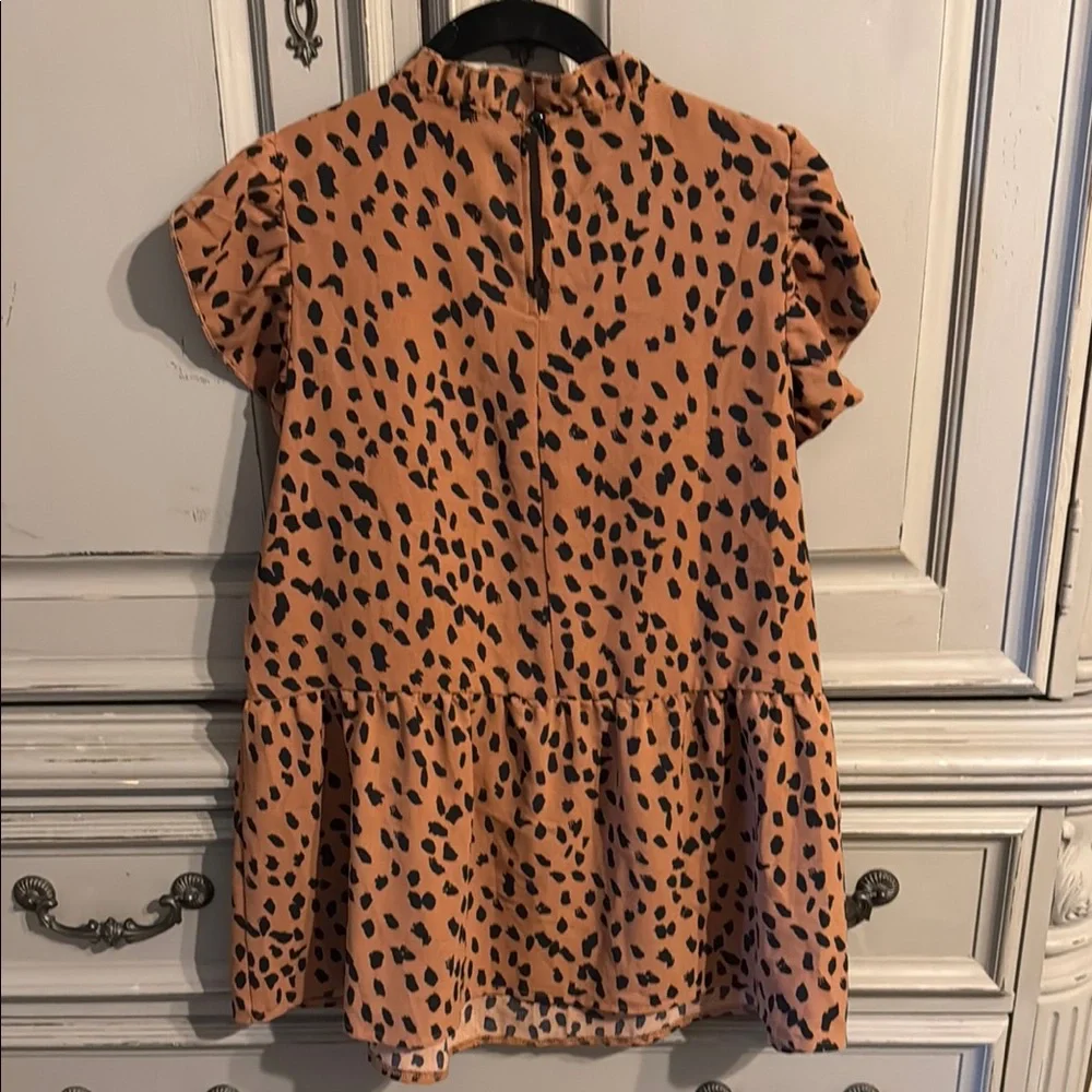 Leopard Print Ruffle Sleeve Top - Picture 3 of 3